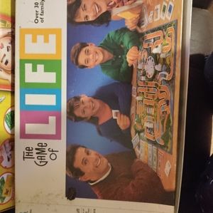 Original game of Life all pieces still intact